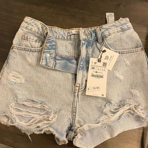 Zara size 4 high waisted jean shorts, new with tags!